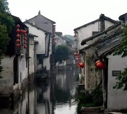 年轻人应不应该被无偿加班，无偿加班合理吗？游戏画面